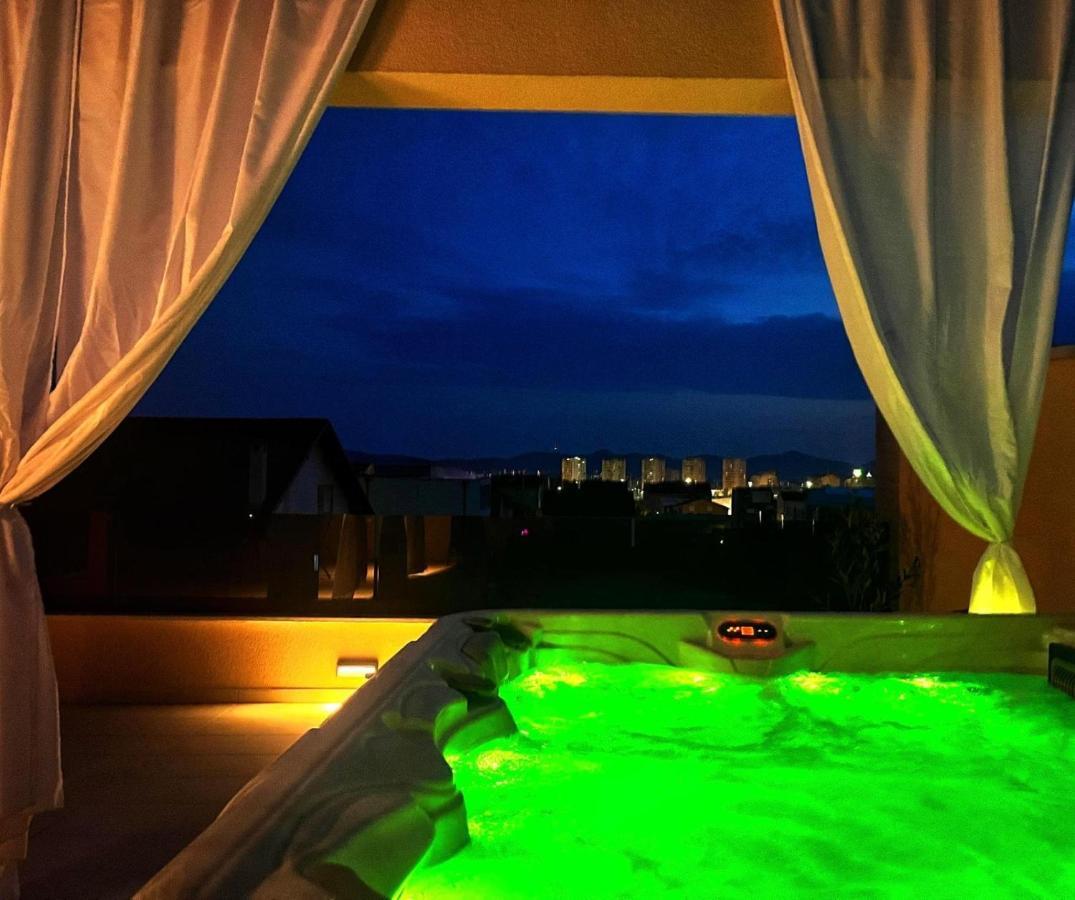 Апартаменти Olive Oasis Penthouse With Jacuzzi Задар Екстер'єр фото